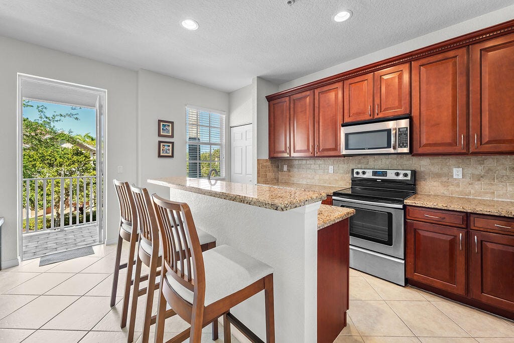 105 Black Ironwood Road 106, Jupiter, FL 33458 photo 7