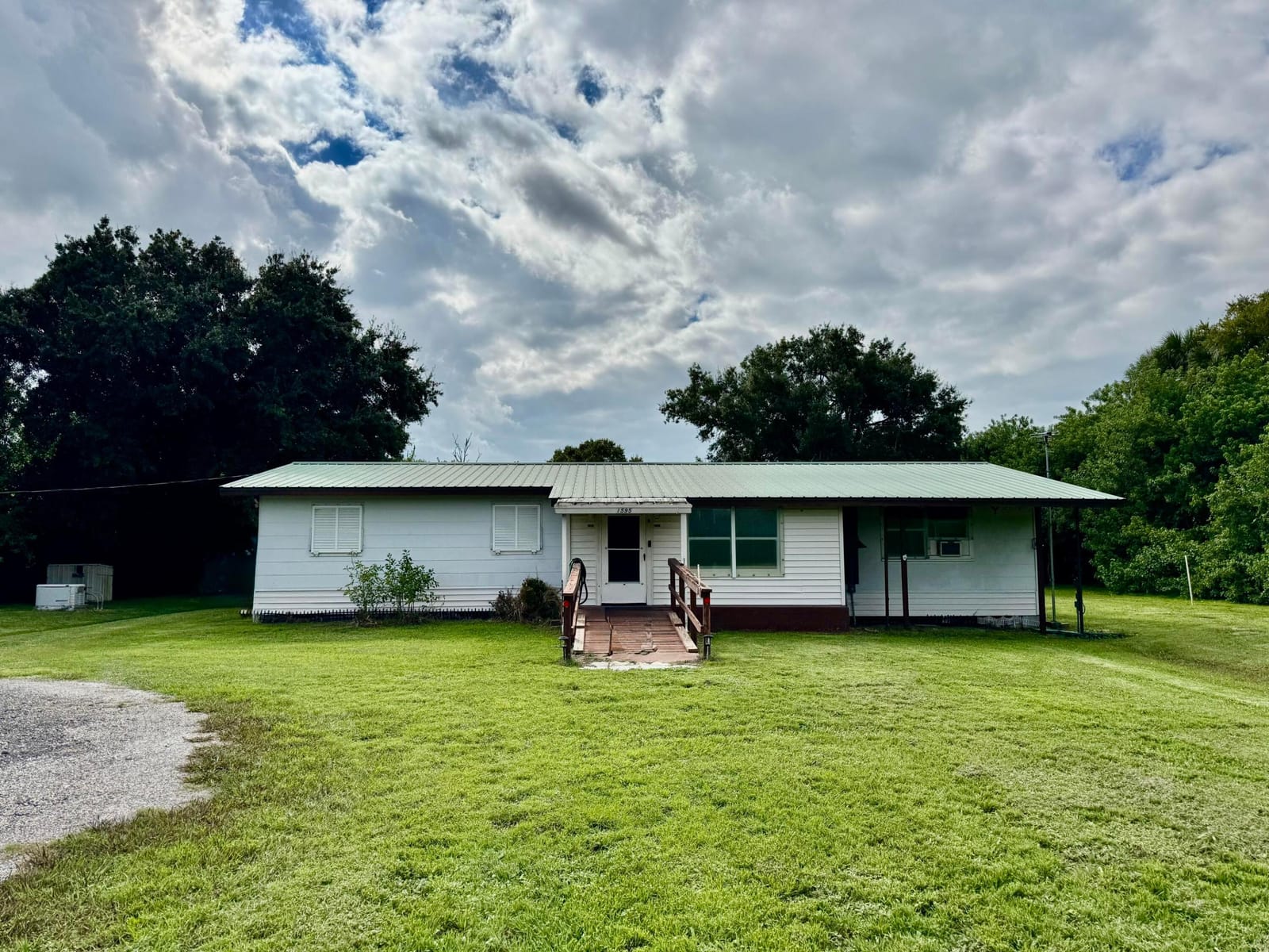 1595 Us-98, Okeechobee, FL 34972