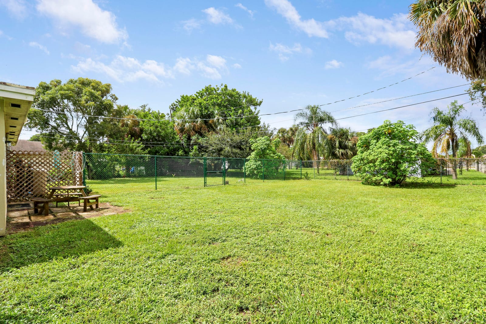 9285 Sun Court — photo 11