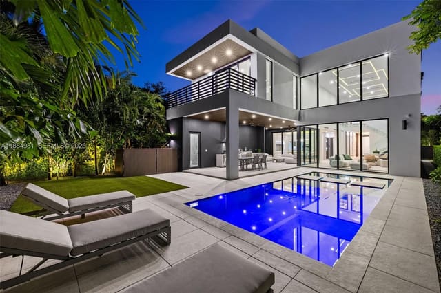 260 NW 49th Street, sold in Buena Vista Heights Exten, Miami, FL