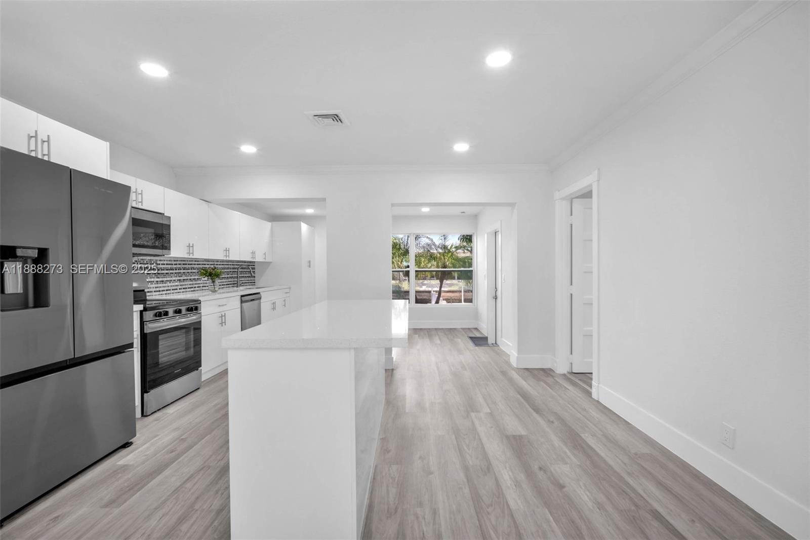 1840 NW 32nd Street — photo 5