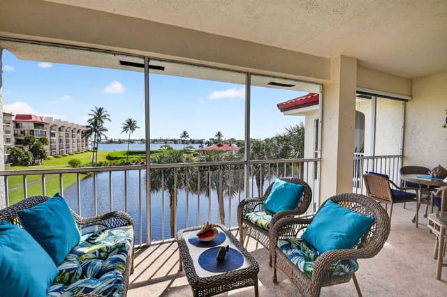 102 Half Moon Circle B3, sold in Half Moon Bay Condo, Hypoluxo, FL