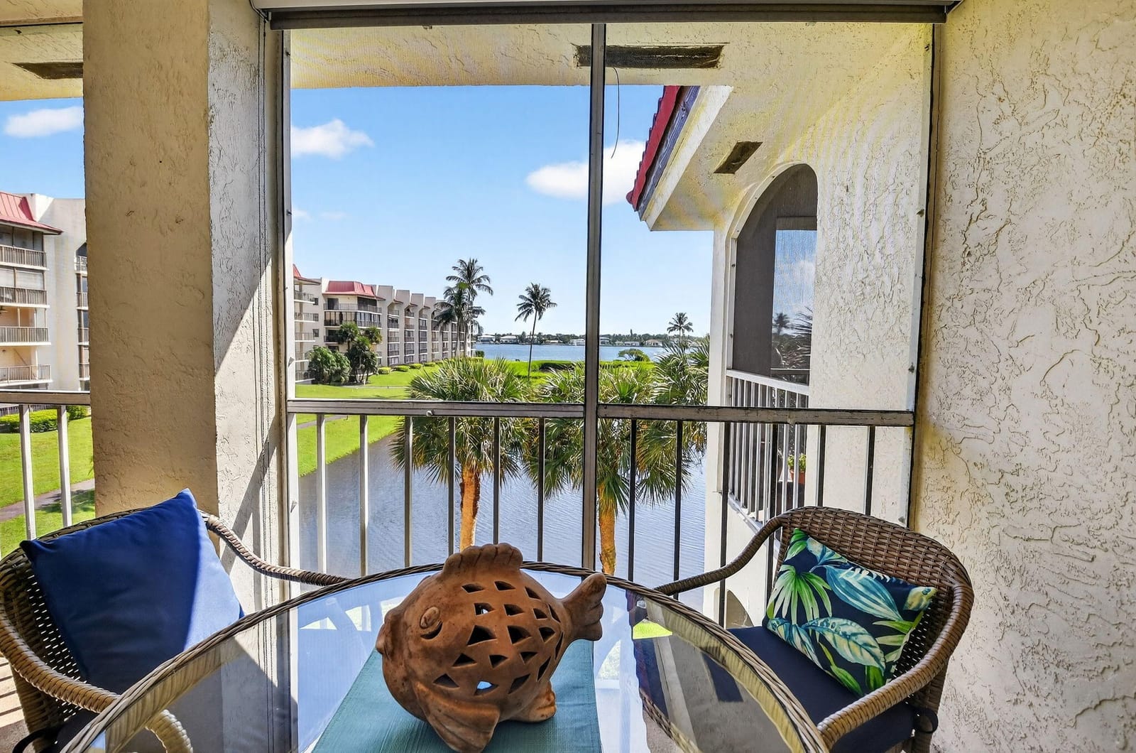 102 Half Moon Circle B3, Hypoluxo, FL 33462 photo 11