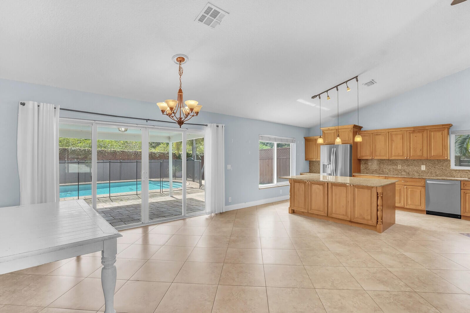 5040 Oak Hill Road, Delray Beach, FL 33484