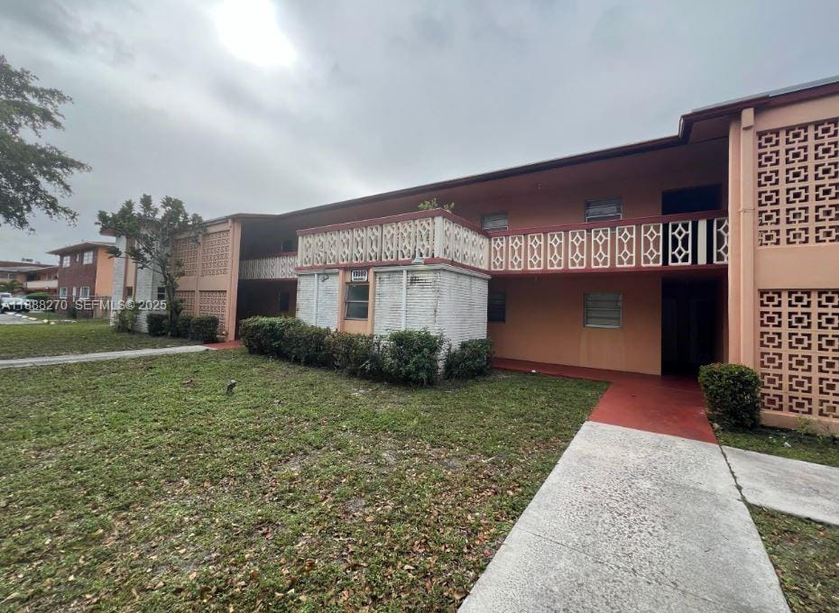 19080 NE 3rd Court 312, Miami, FL 33179 photo 5