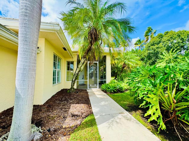 406 SW Fairway Landing, sold in Fairway Isle Parcel 8 Blk 15, Port St Lucie, FL