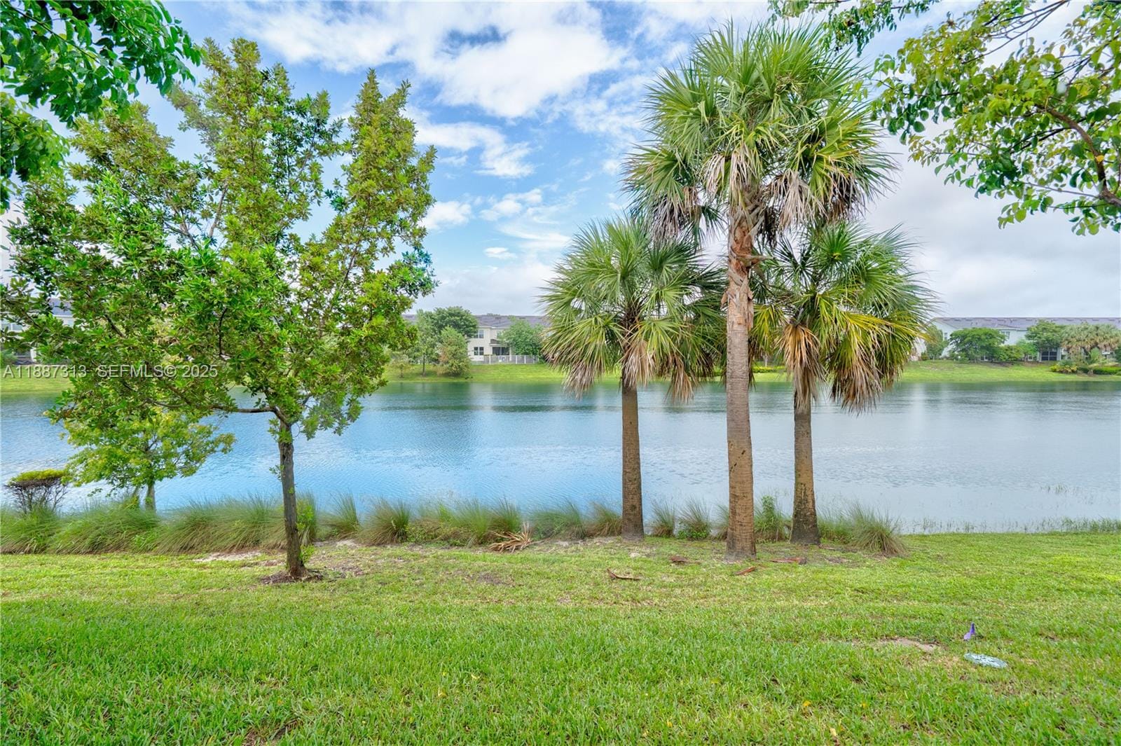 4955 Eucalyptus Drive, Hollywood, FL 33021 photo 2