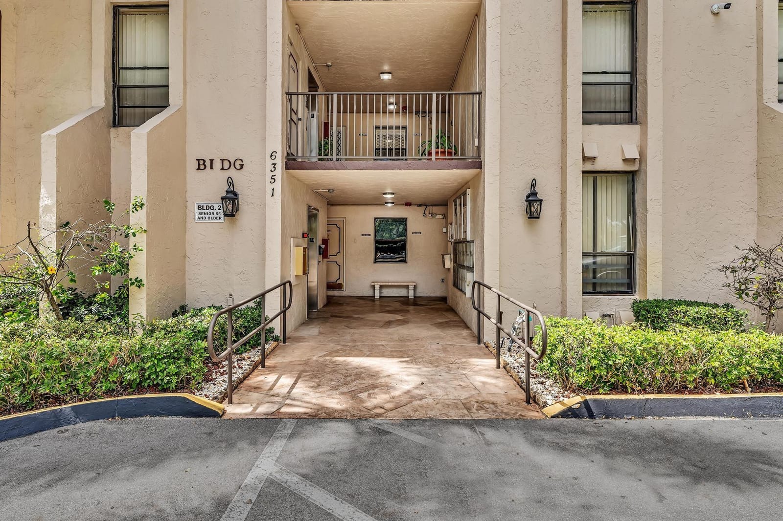 6351 N University Drive 324, Tamarac, FL 33321 photo 4