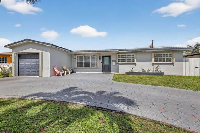 7641 NW 6th Court, sold in Boulevard Heights Sec 11, Pembroke Pines, FL