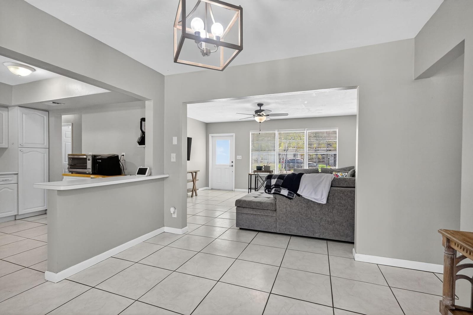 7641 NW 6th Court, Pembroke Pines, FL 33024 photo 11
