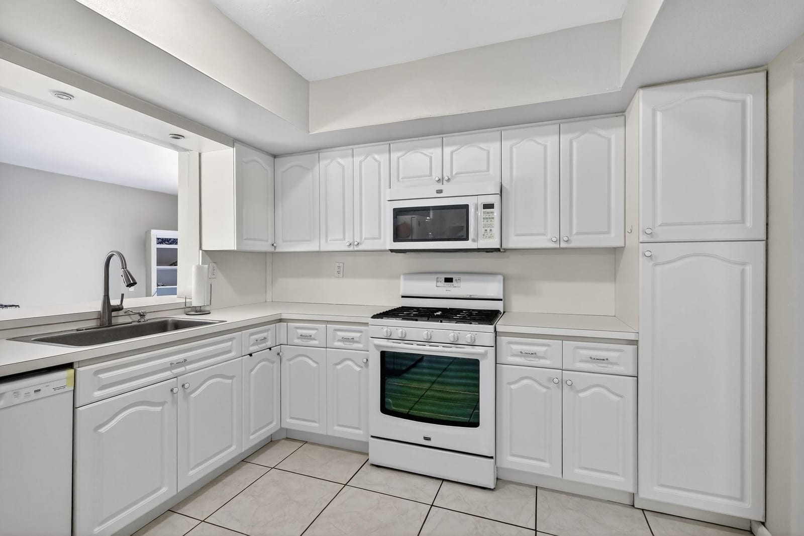 7641 NW 6th Court, Pembroke Pines, FL 33024 photo 16