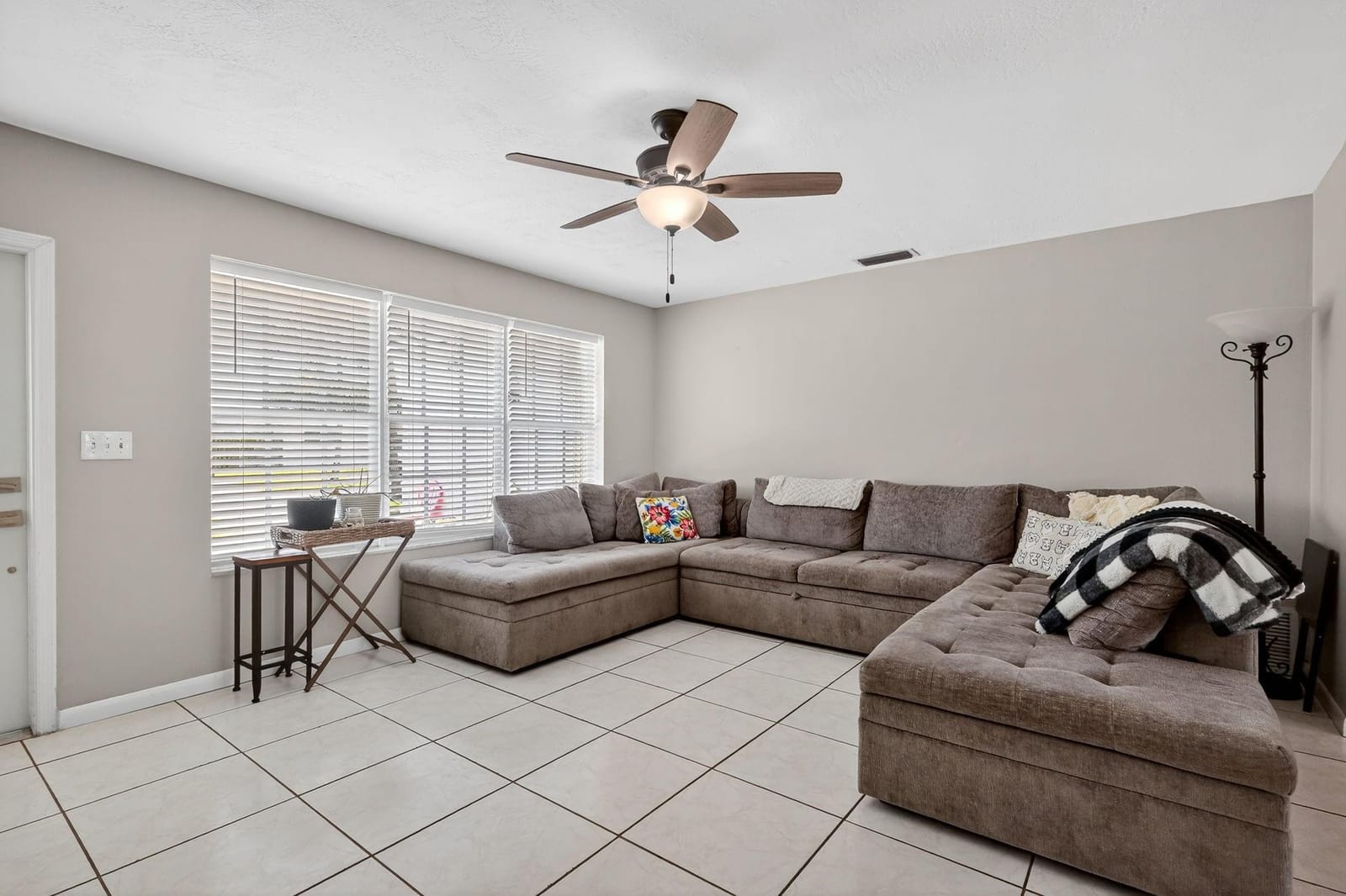 7641 NW 6th Court, Pembroke Pines, FL 33024 photo 6