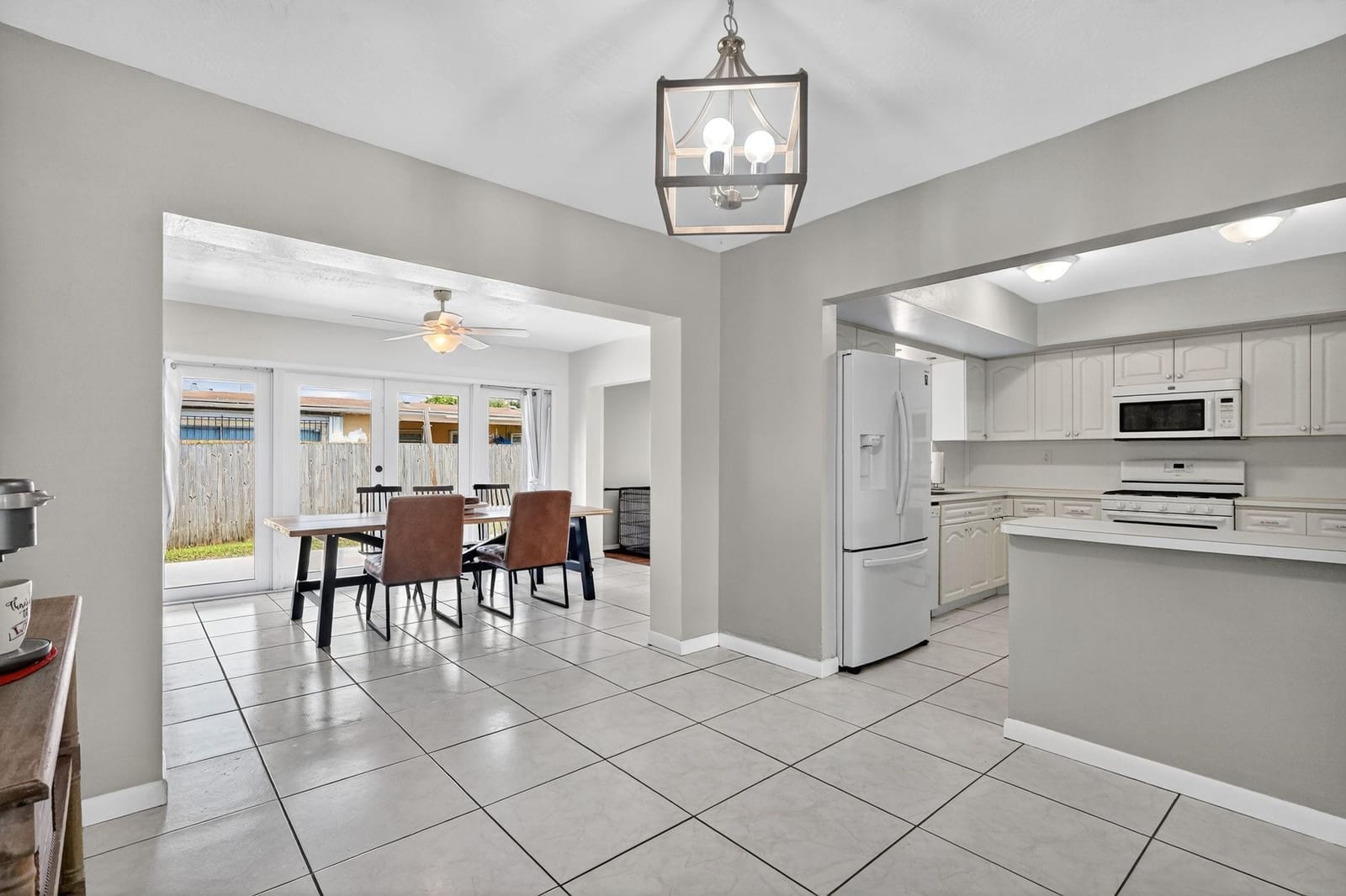 7641 NW 6th Court, Pembroke Pines, FL 33024 photo 10
