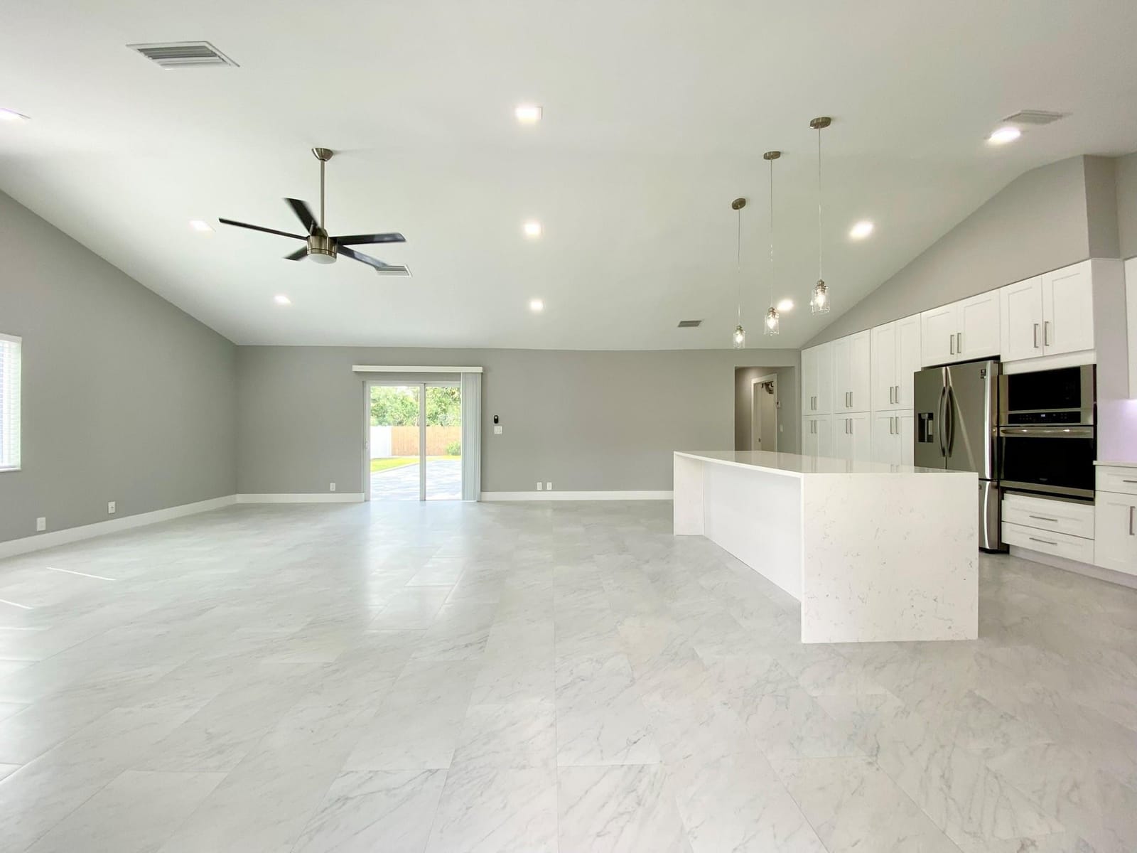 1402 NE 34th Street, Oakland Park, FL 33334 photo 3