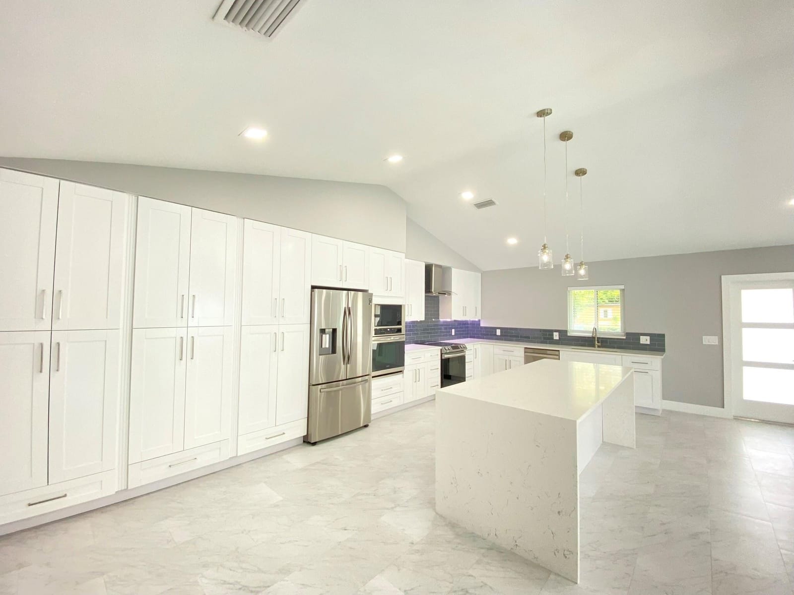 1402 NE 34th Street, Oakland Park, FL 33334 photo 6