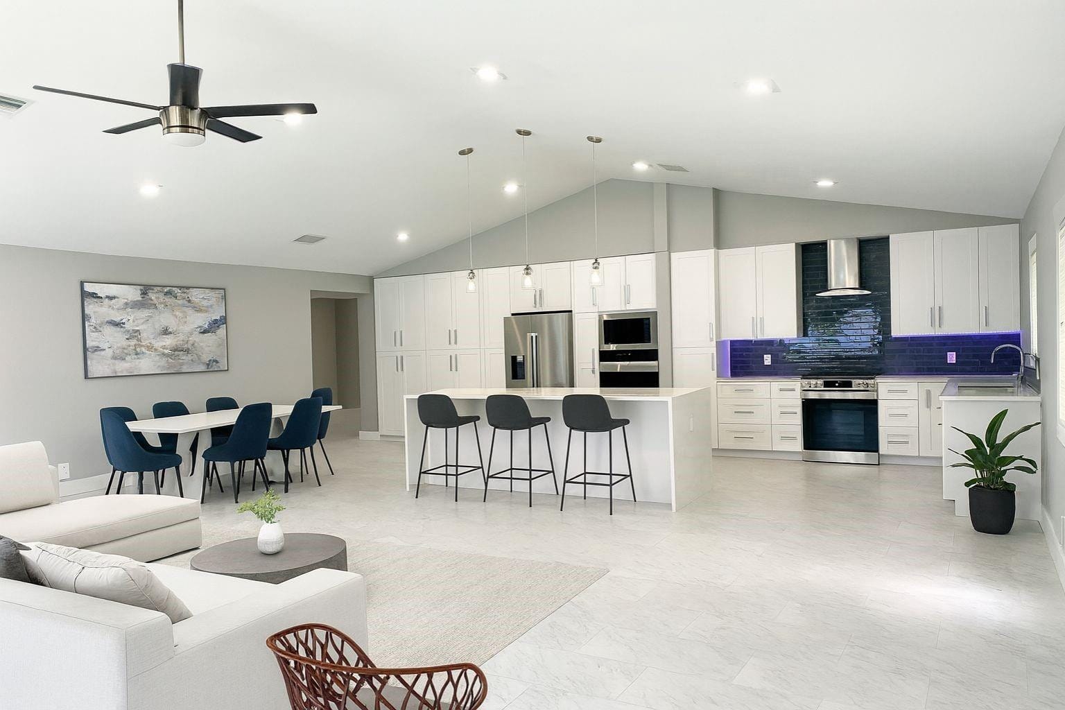 1402 NE 34th Street, Oakland Park, FL 33334 photo 9