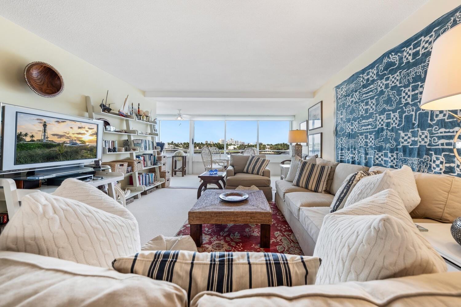 215 N Birch Road 4c — photo 6