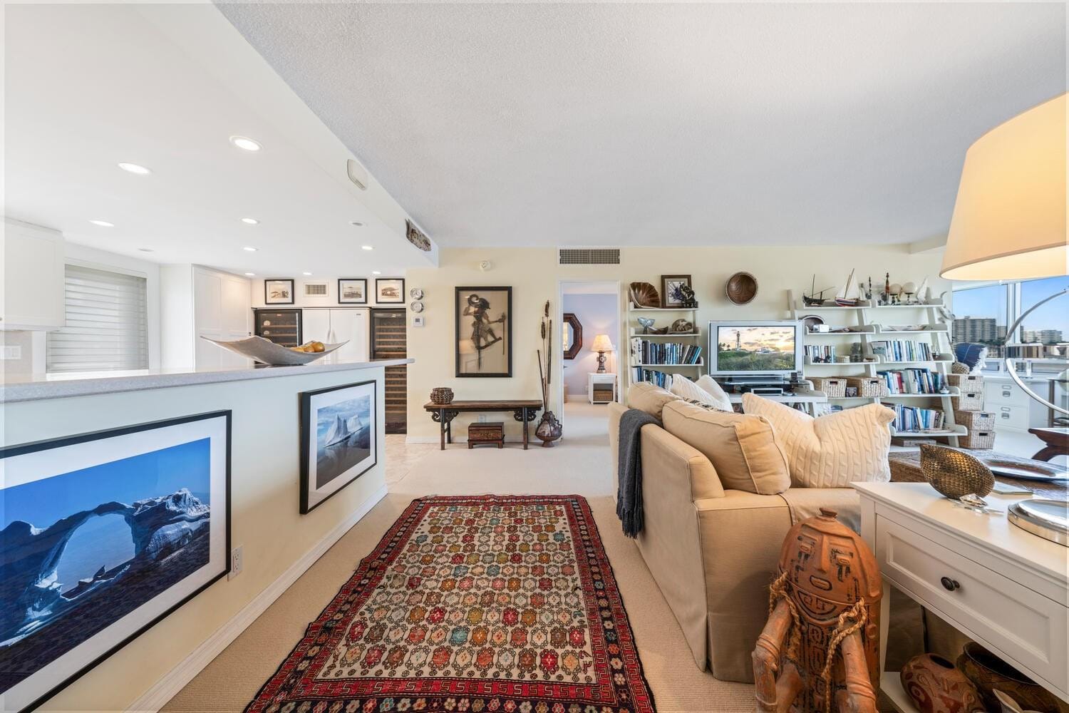 215 N Birch Road 4c — photo 8