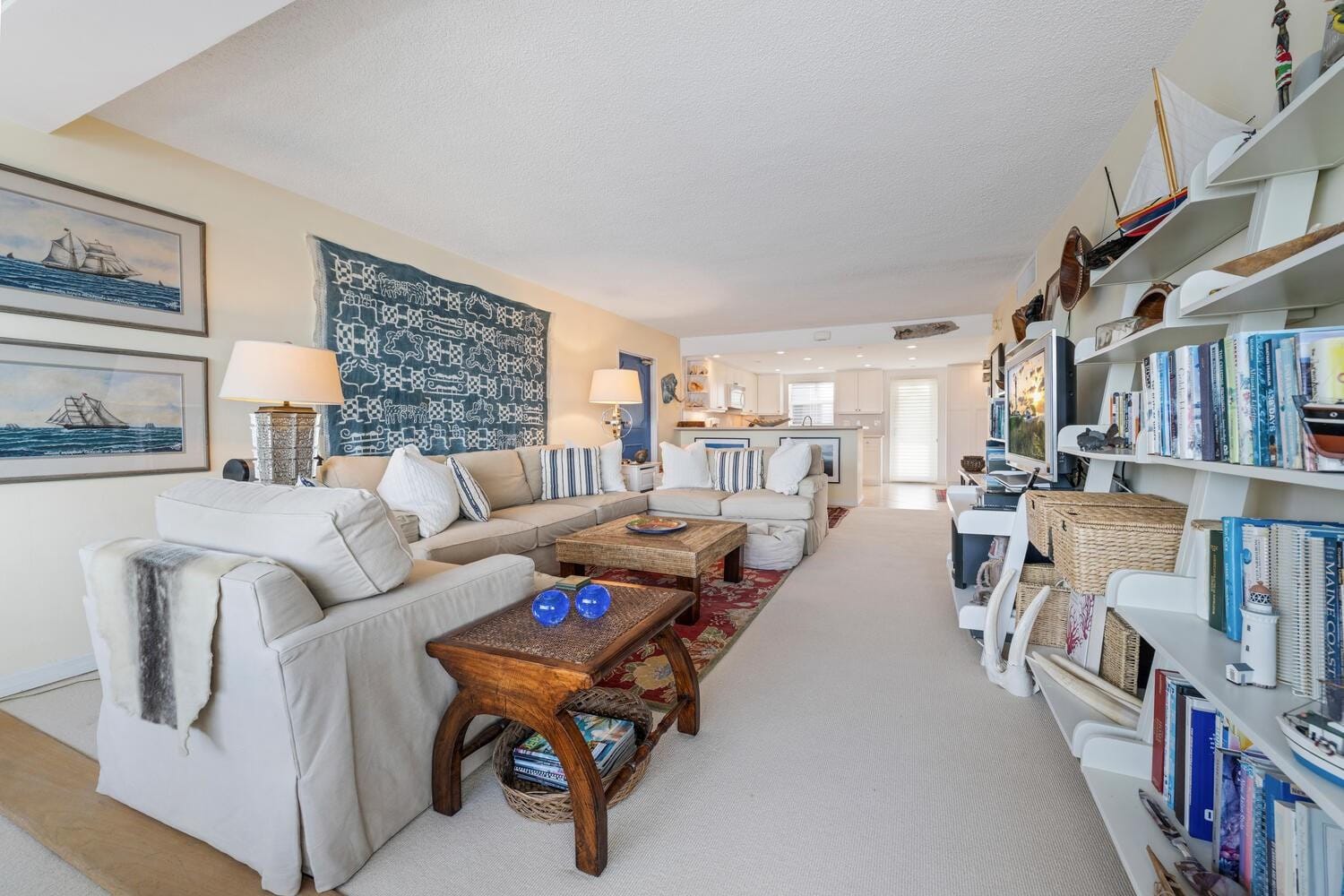 215 N Birch Road 4c — photo 9