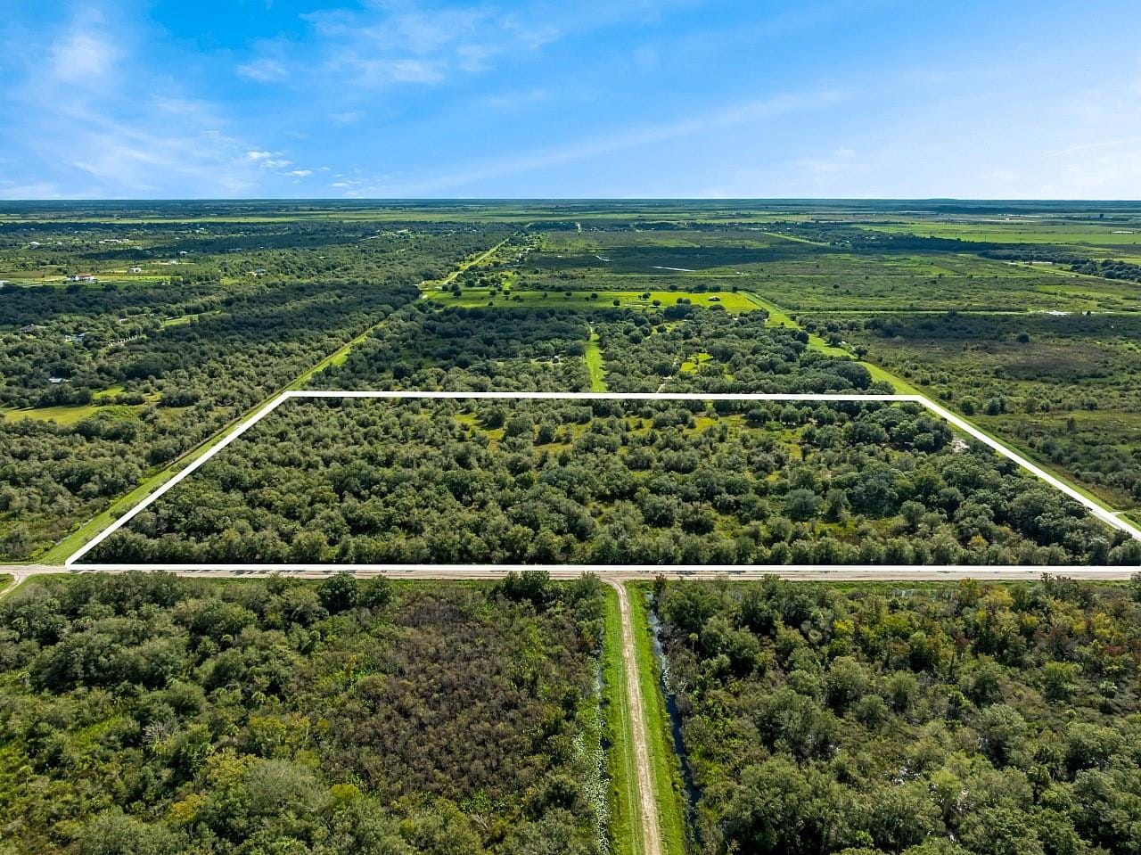 17435 NW 248th Street, Okeechobee, FL 34972