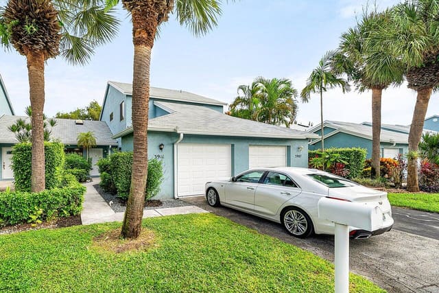 3911 Island Club Circle W, Lake Worth, FL 33462