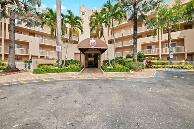 7635 Granville Drive 206, sold in Granville Condominium, Tamarac, FL