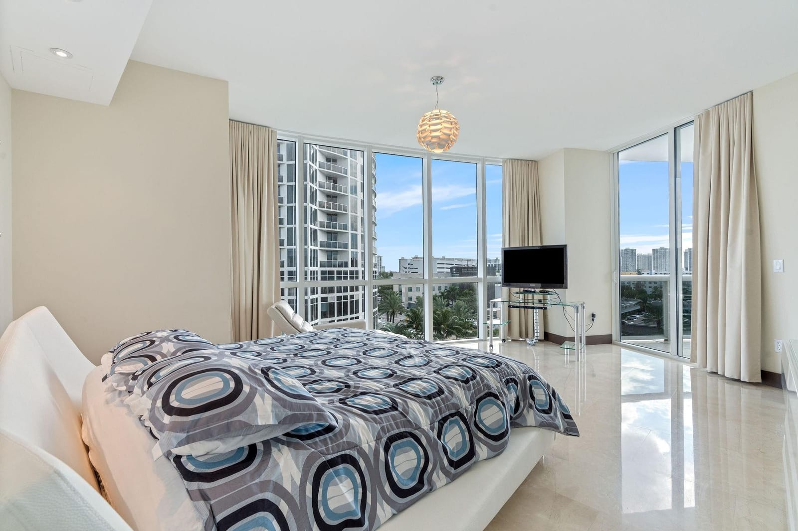 18101 Collins Avenue 801, Sunny Isles Beach, FL 33160 photo 18