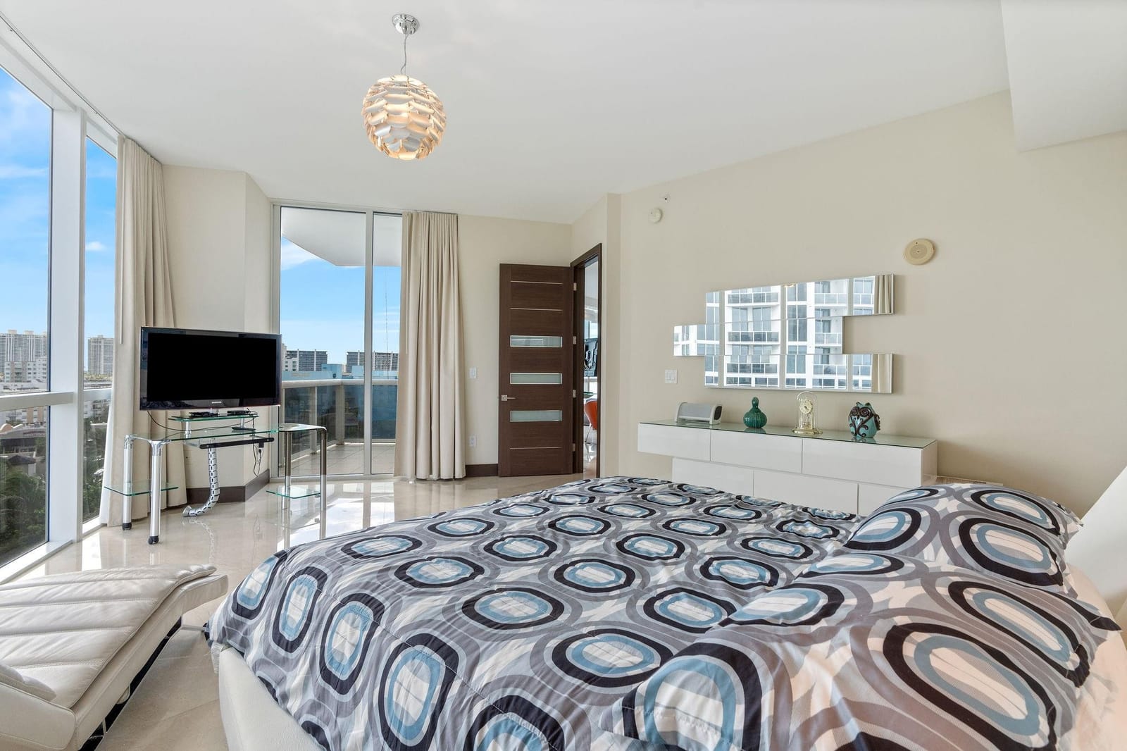 18101 Collins Avenue 801, Sunny Isles Beach, FL 33160 photo 19