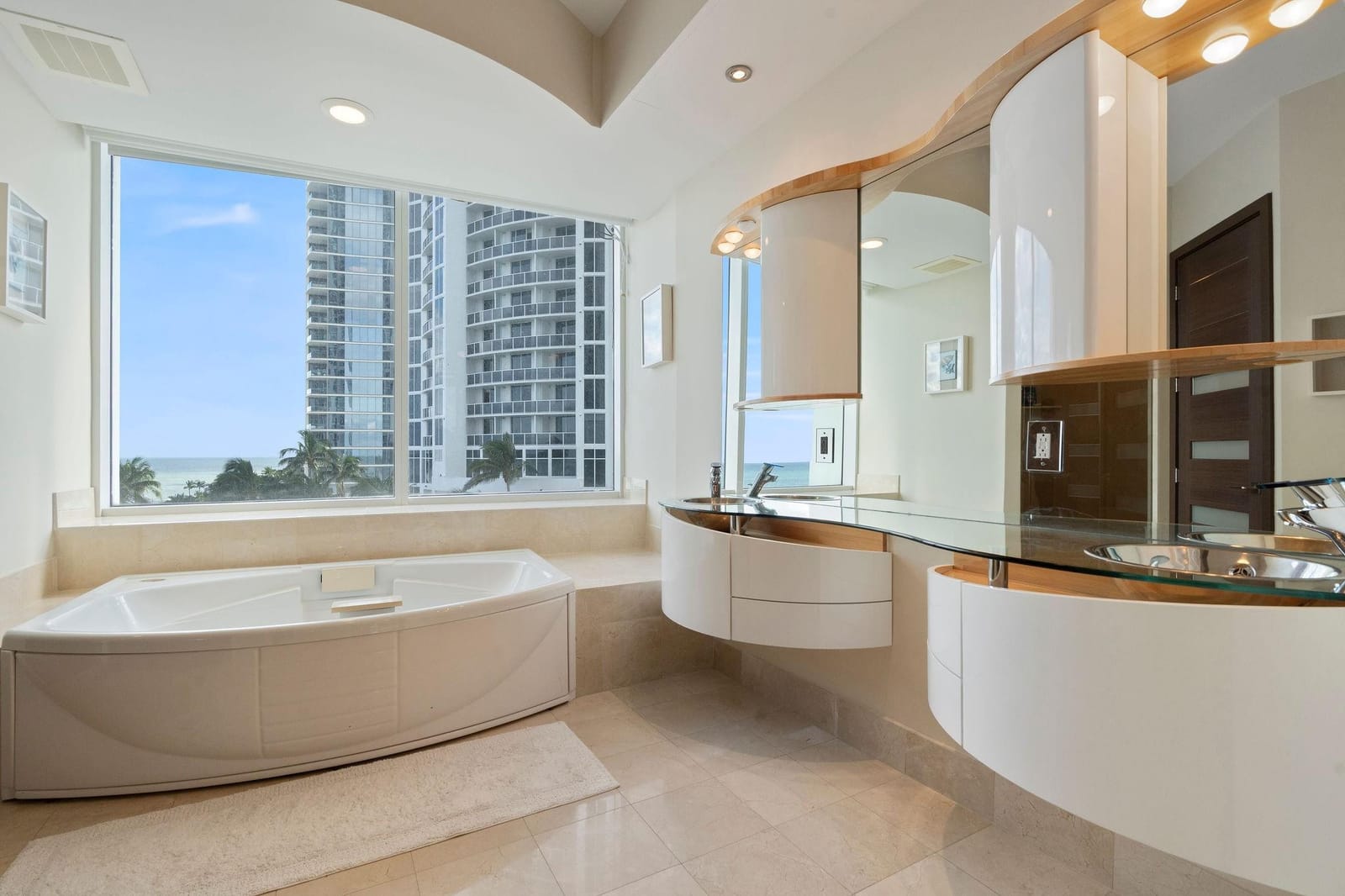 18101 Collins Avenue 801, Sunny Isles Beach, FL 33160 photo 22