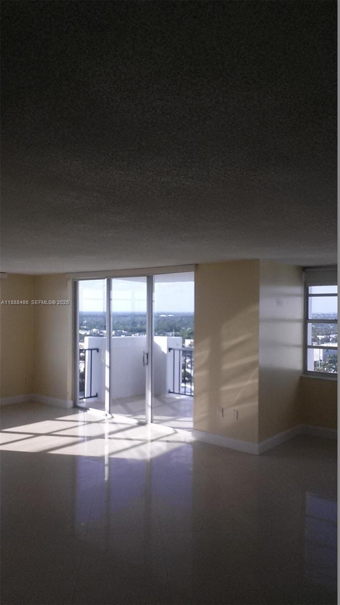 2750 NE 183rd Street 2305, Aventura, FL 33160 photo 16