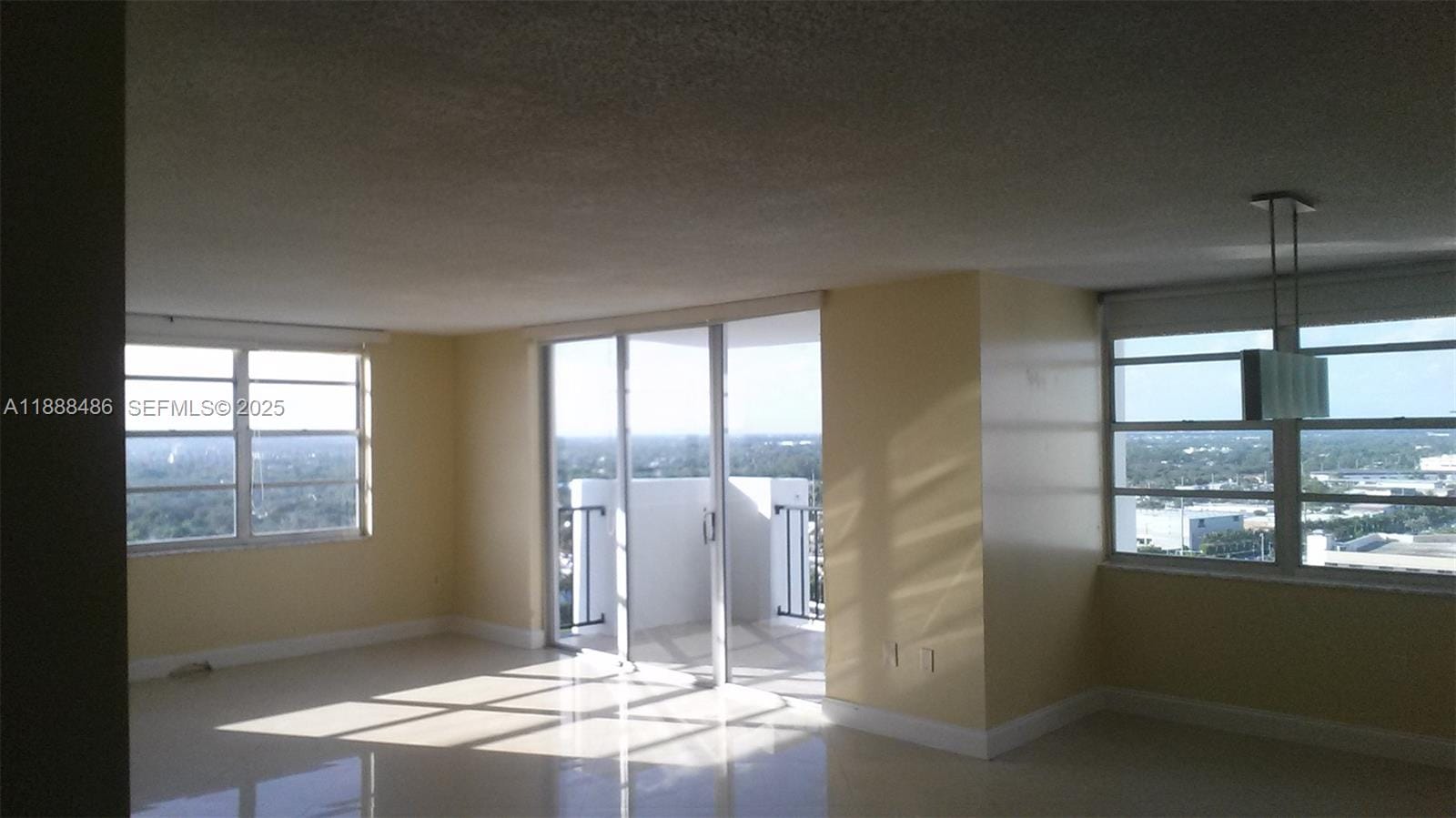2750 NE 183rd Street 2305, Aventura, FL 33160 photo 17