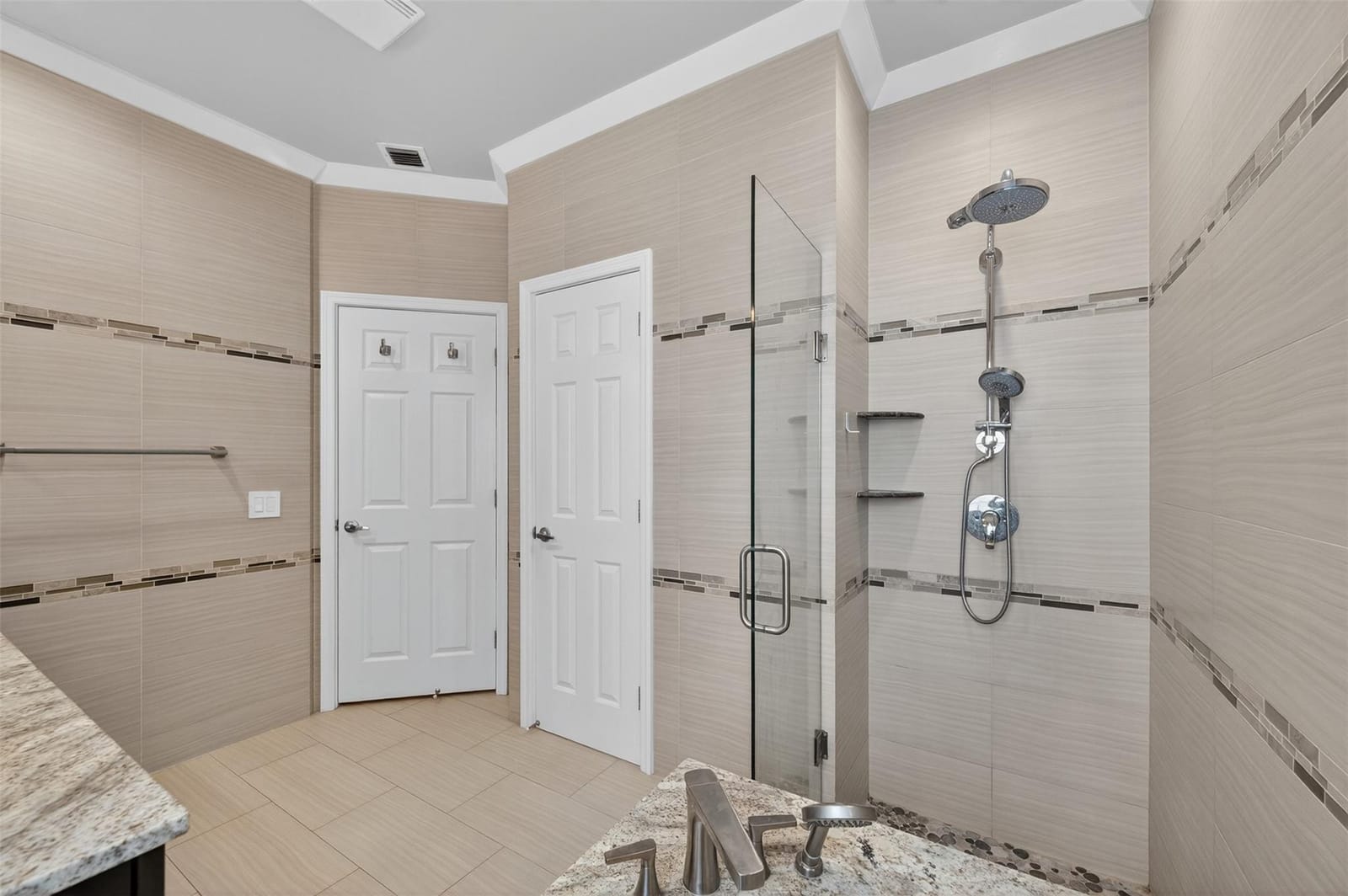 7862 NW 62nd Way — photo 10