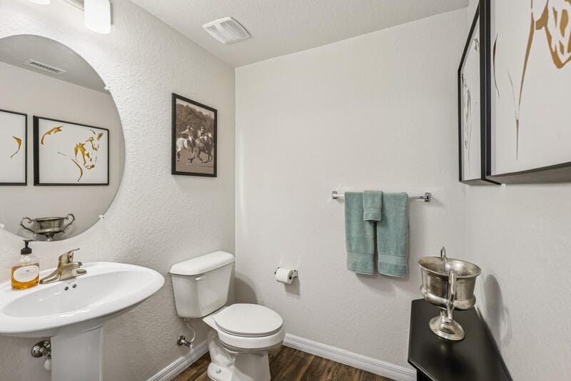 1090 Quaye Lake Circle — photo 3