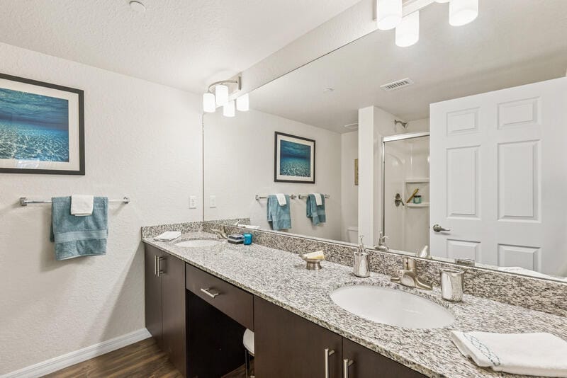 1090 Quaye Lake Circle — photo 8