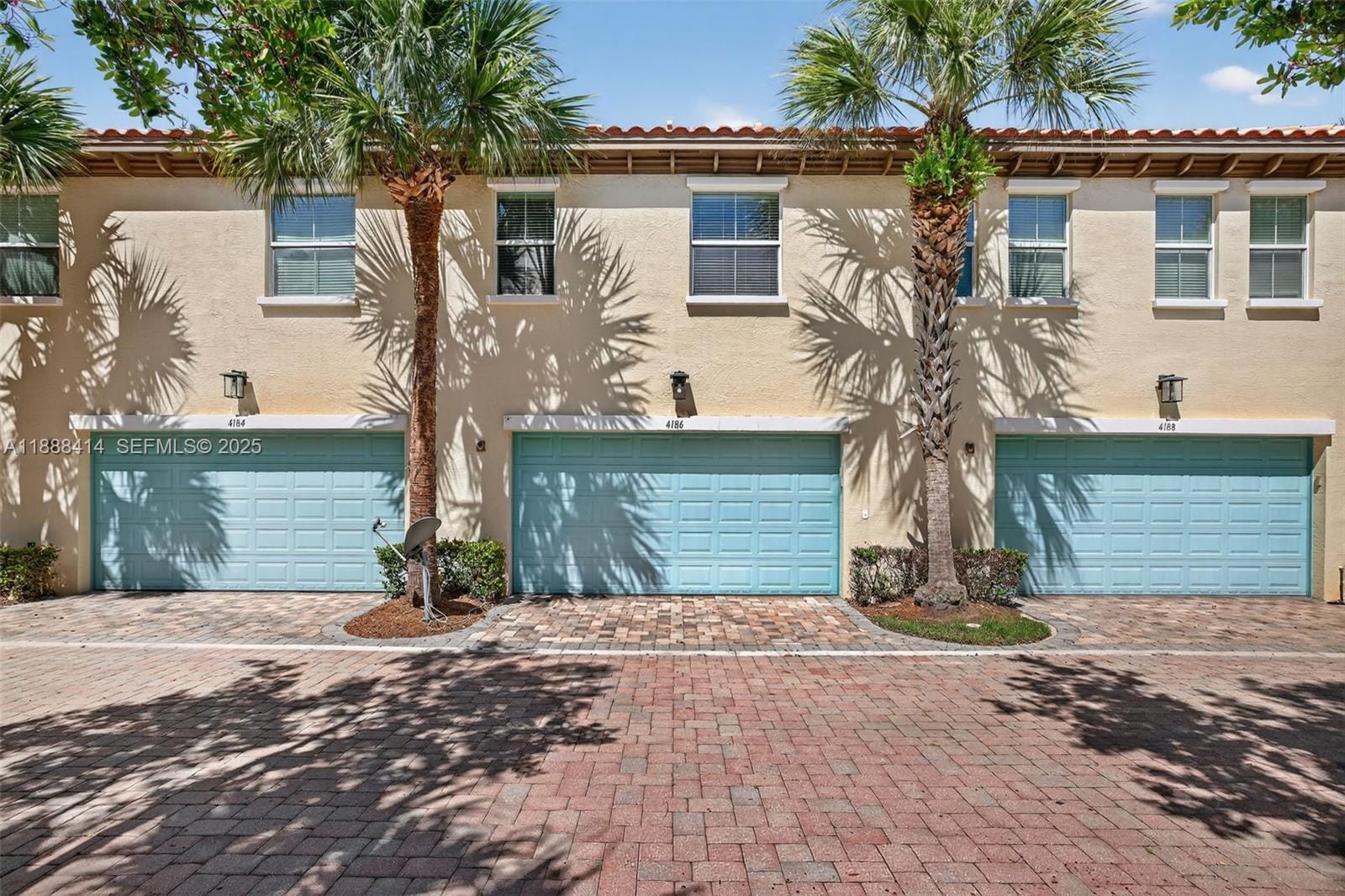 4186 Cascada Circle — photo 8