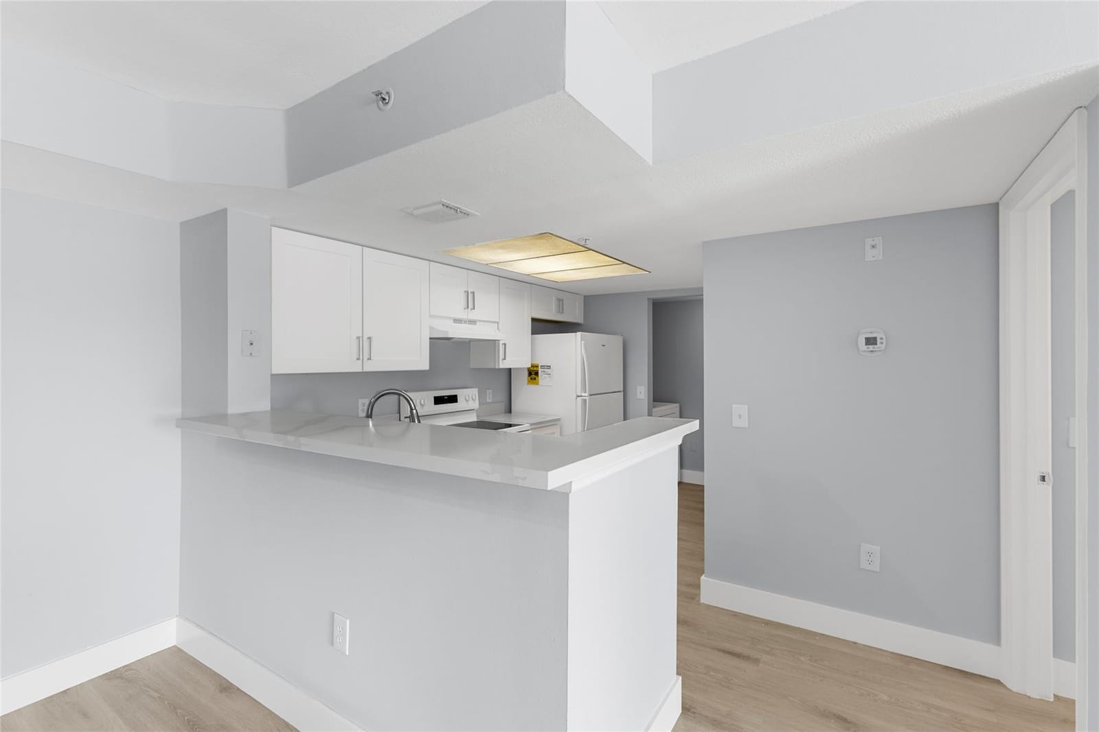 5021 Wiles Road 202 — photo 9