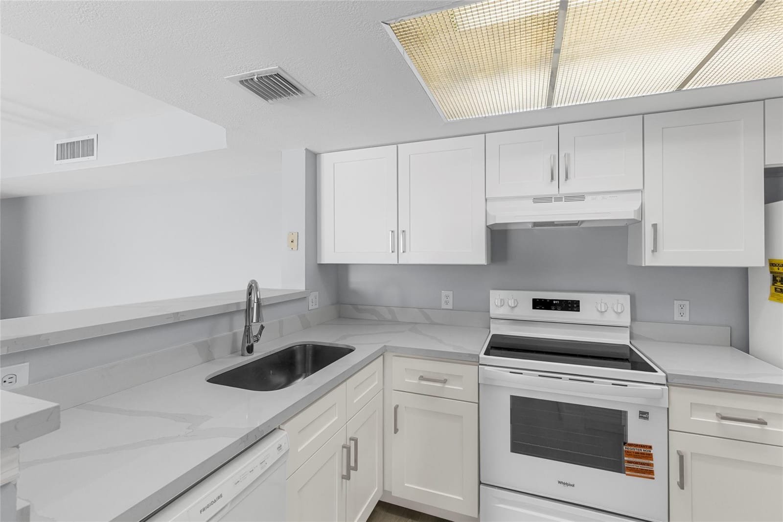 5021 Wiles Road 202 — photo 10