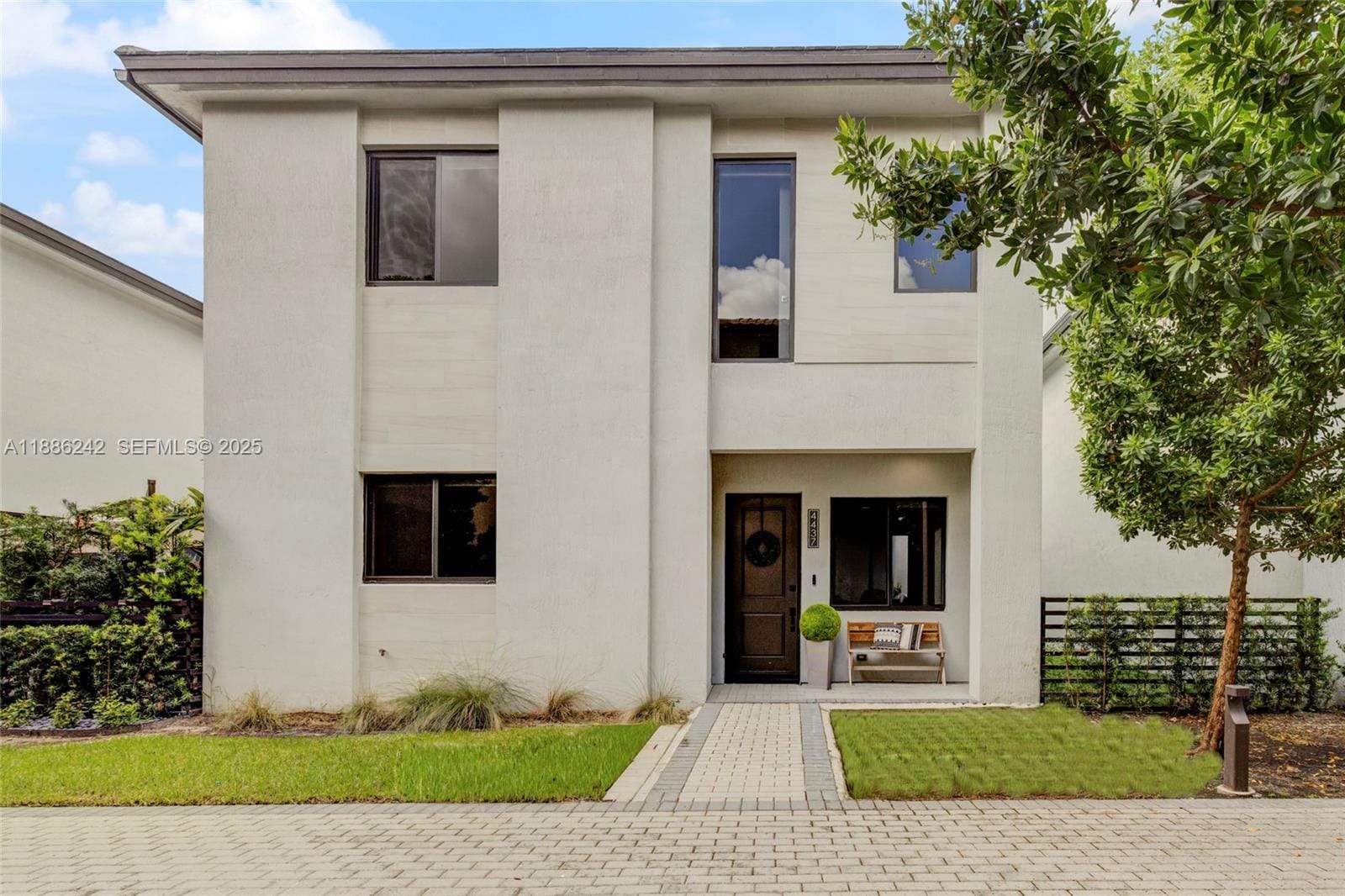 4437 NW 80th Court, Doral, FL 33166