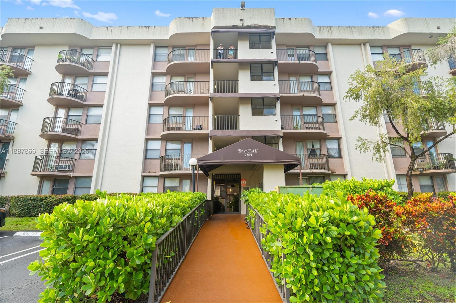 2701 Riverside Drive 413-B, Coral Springs, FL 33065 photo 2