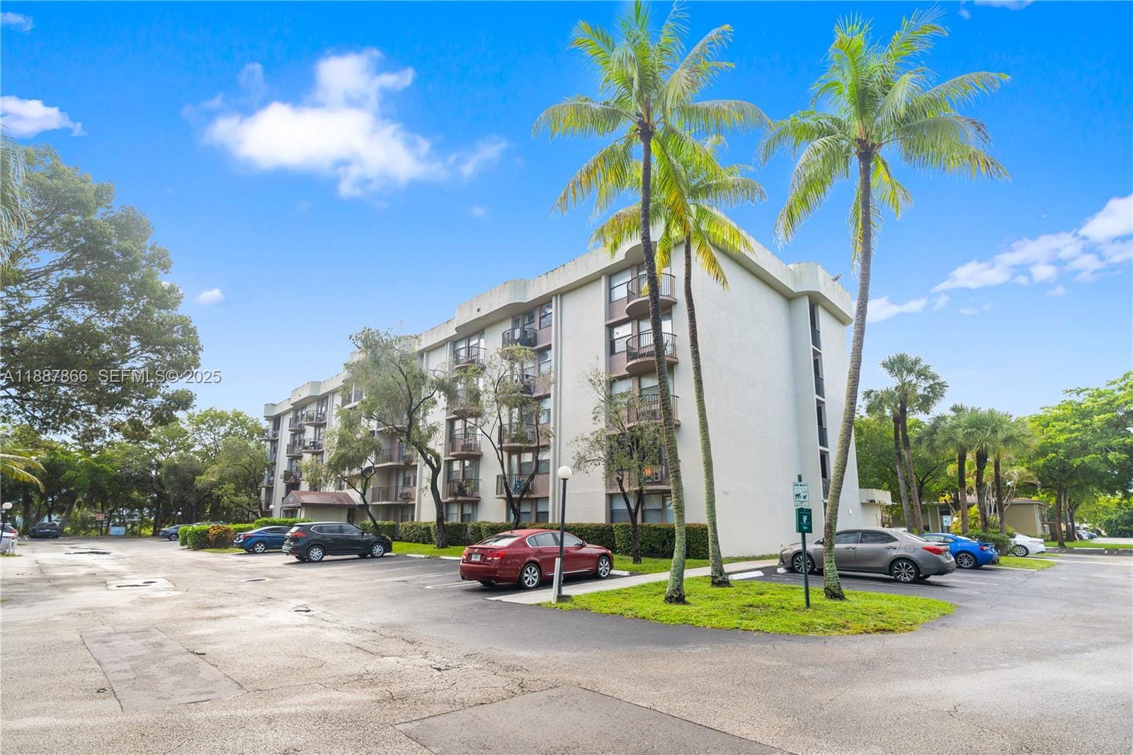 2701 Riverside Drive 413-B, Coral Springs, FL 33065 photo 3