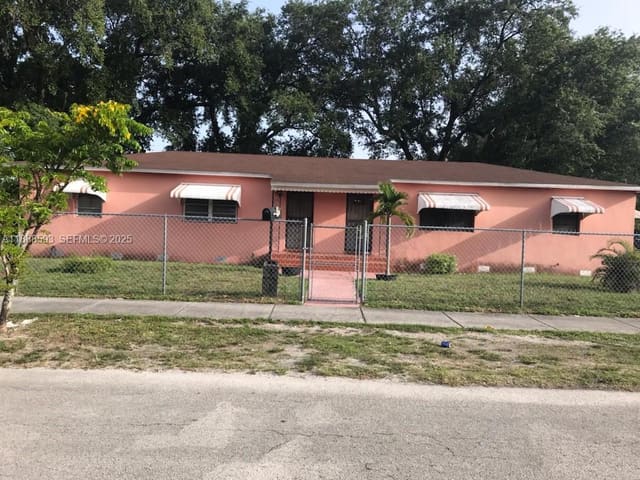 2390 NW 95th Terrace, Miami, FL 33147