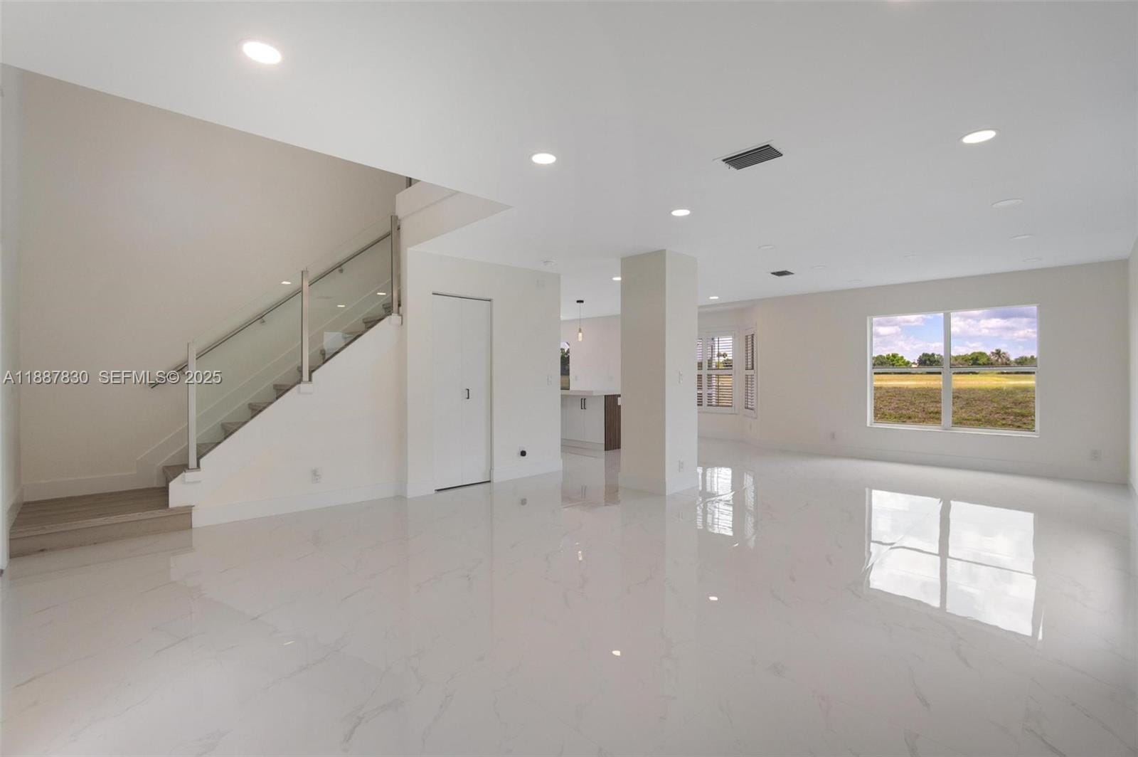 10728 Oak Lake Way — photo 3