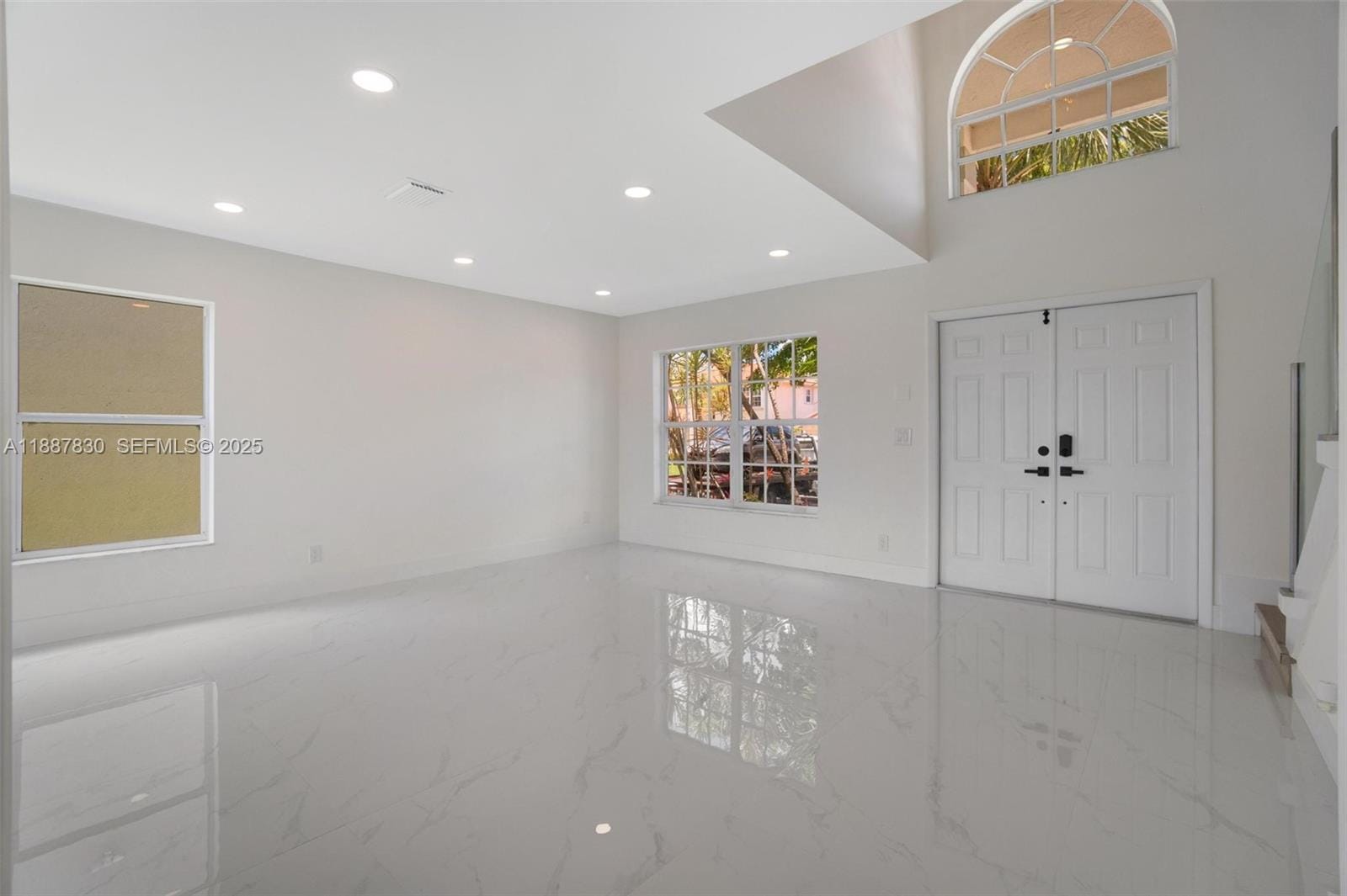 10728 Oak Lake Way — photo 6