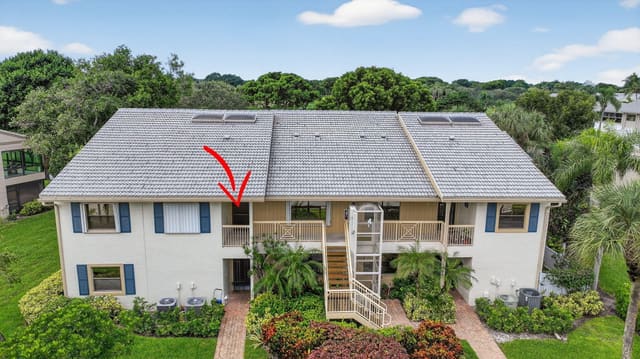 4 Eastgate Drive B, Boynton Beach, FL 33436