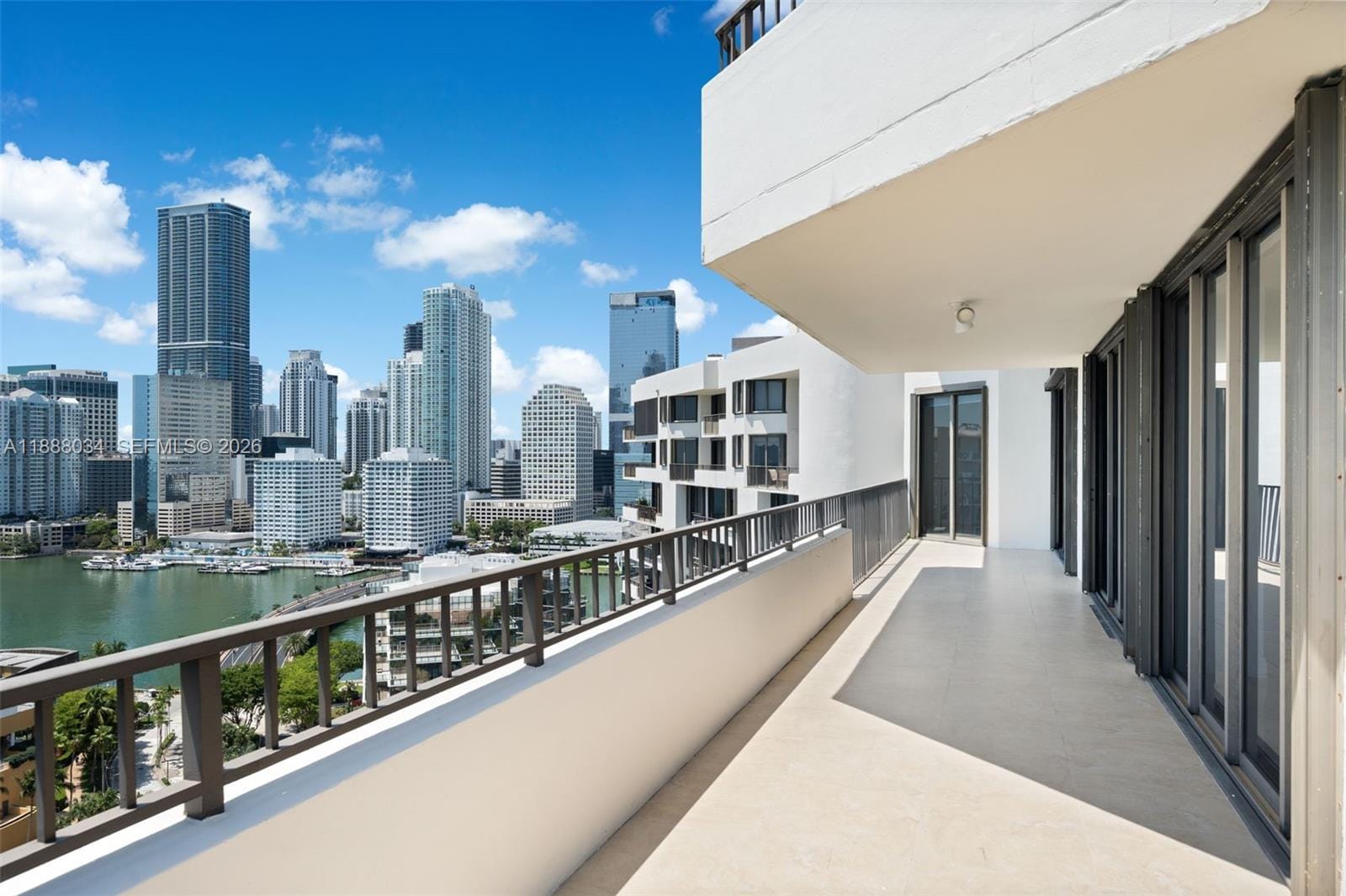 520 Brickell Key Drive UPH-03, Miami, FL 33131 photo 13