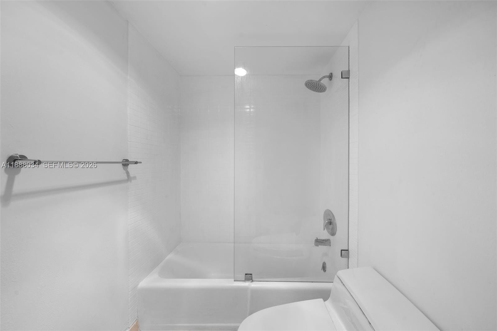 520 Brickell Key Drive UPH-03, Miami, FL 33131 photo 25