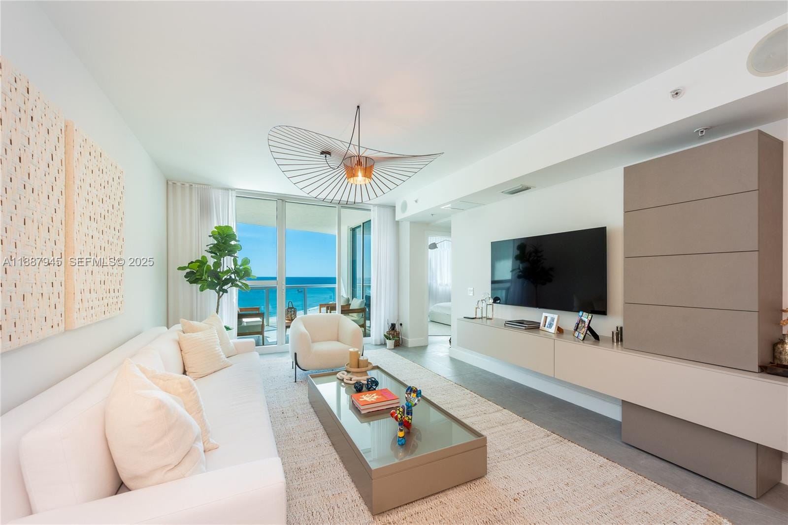 3801 Collins Avenue 1502 — photo 7