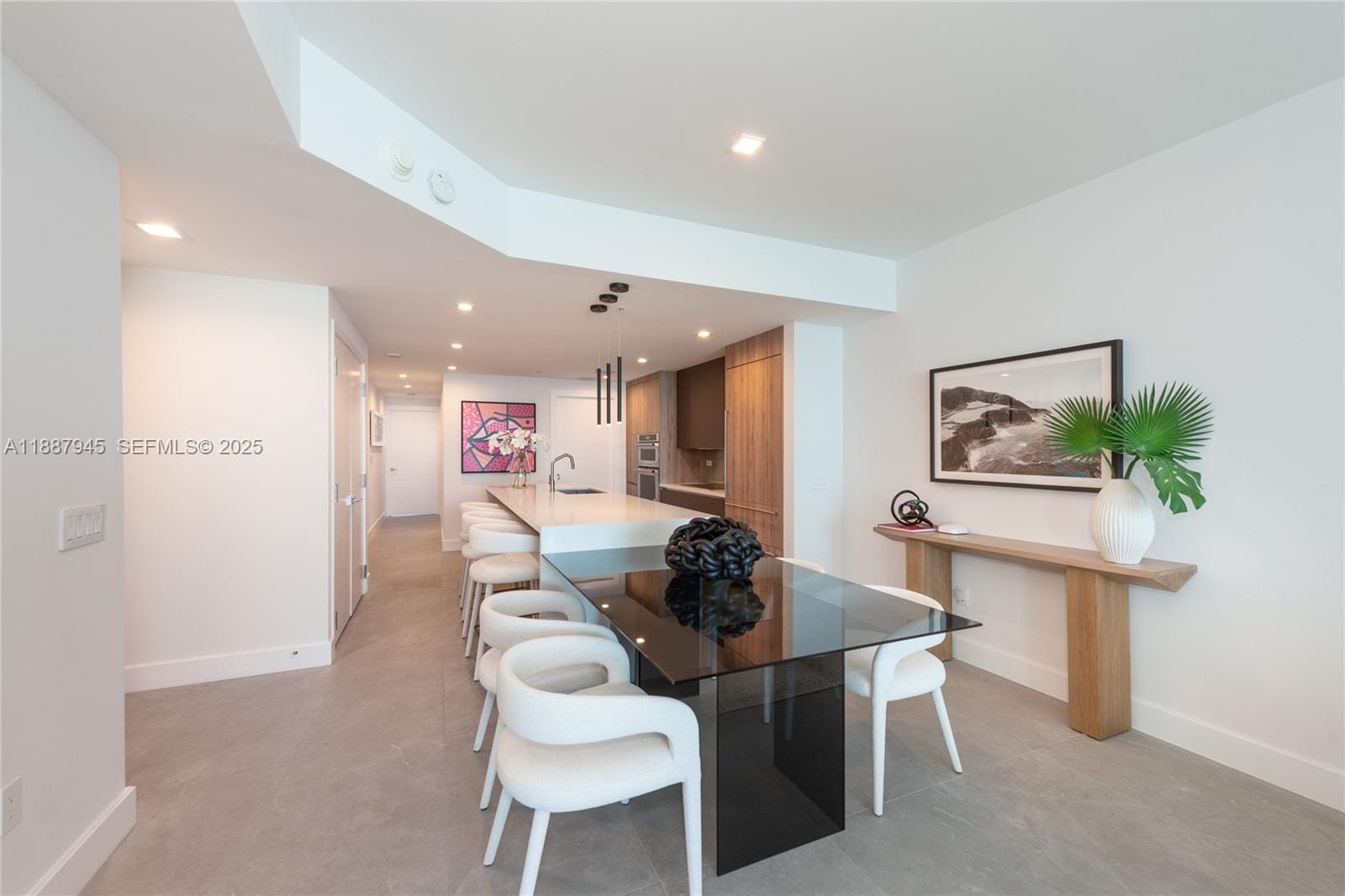 3801 Collins Avenue 1502 — photo 9