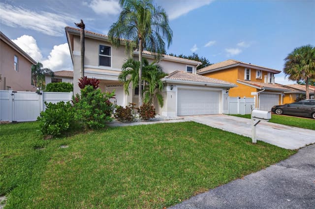 85 Citrus Park Lane, sold in Citrus Park, Miami, FL