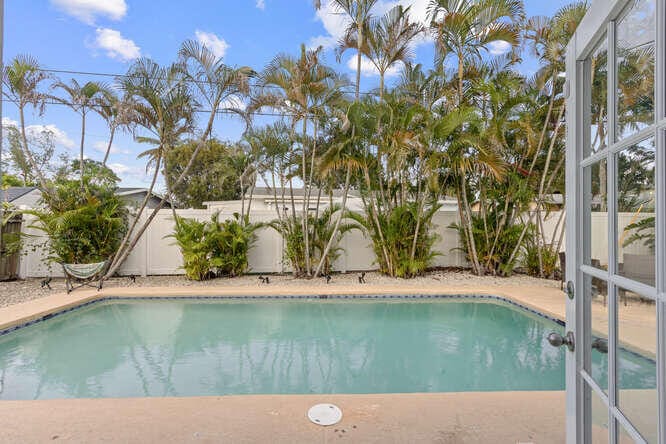2630 NE 10th Avenue, Pompano Beach, FL 33064